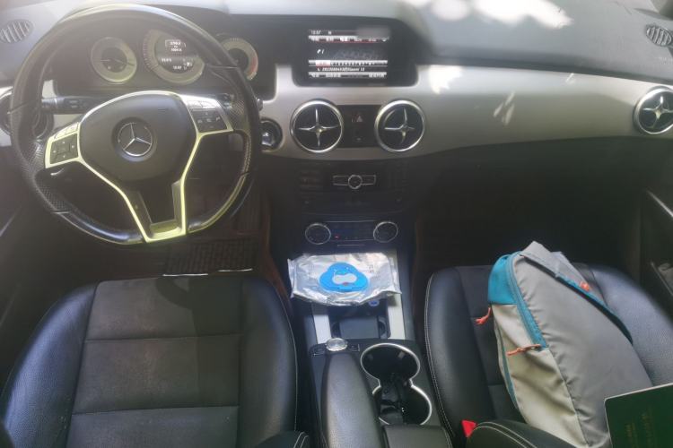 Used Mercedes-Benz GLK-Class 2015 GLK 300 4MATIC Fashion Edition Ultimate Version Center Console
