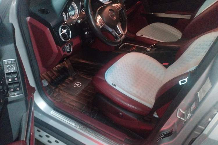 Used Mercedes-Benz GLK-Class 2015 GLK 260 4MATIC Fashion Edition Ultimate Version Driver Seat