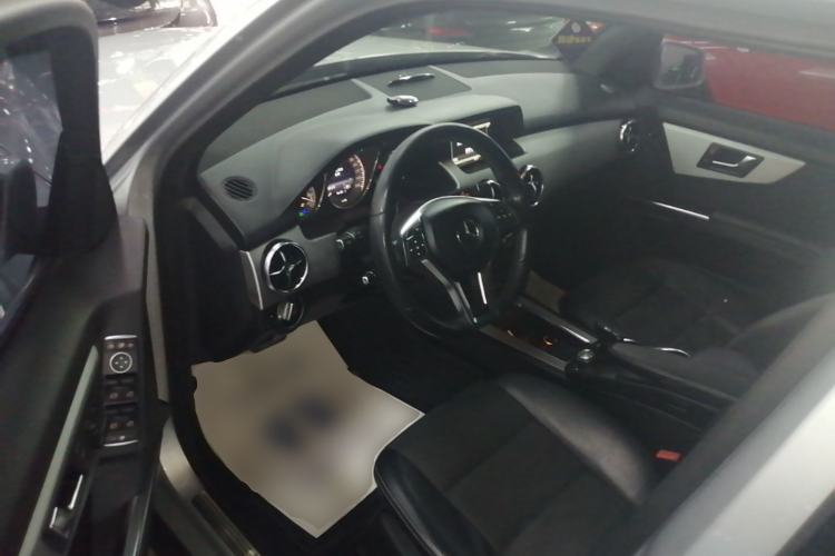 Used Mercedes-Benz GLK-Class 2015 GLK 300 4MATIC Fashion Edition Ultimate Version Driver Seat