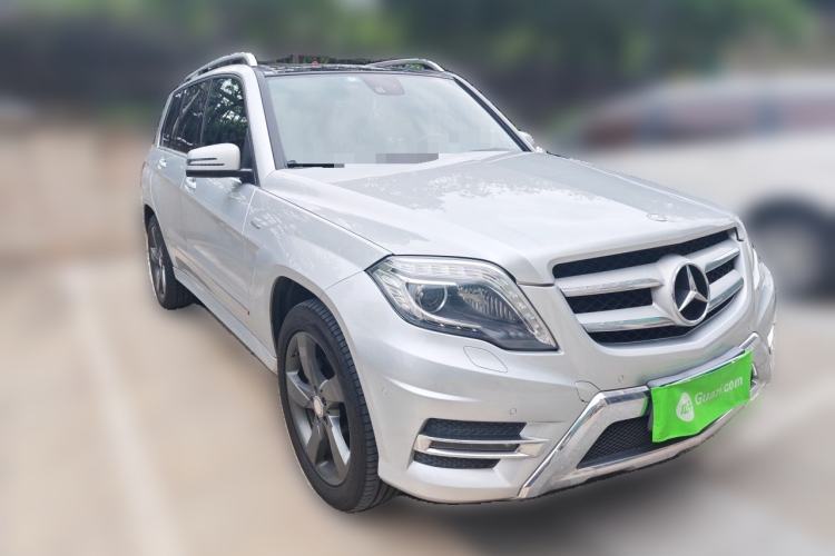 Used Mercedes-Benz GLK-Class 2015 GLK 260 4MATIC Fashion Edition Ultimate Version Front Right 45 Deg
