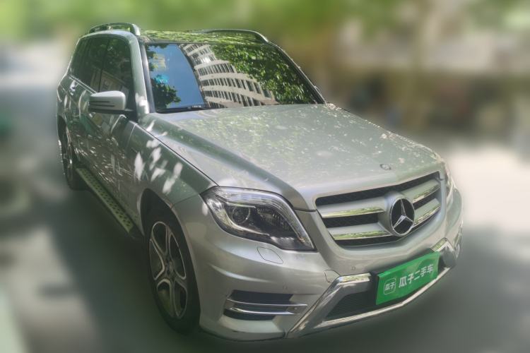 Used Mercedes-Benz GLK-Class 2015 GLK 300 4MATIC Fashion Edition Ultimate Version Front Right 45 Deg