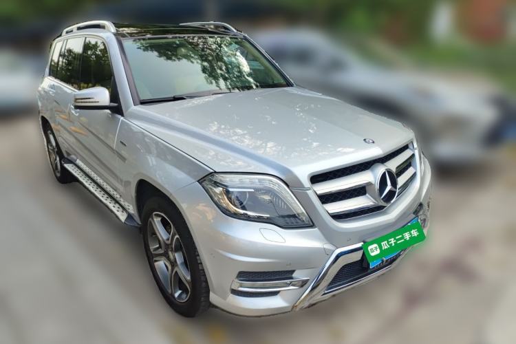 Used Mercedes-Benz GLK-Class 2015 GLK 300 4MATIC Fashion Edition Ultimate Version Front Right 45 Deg