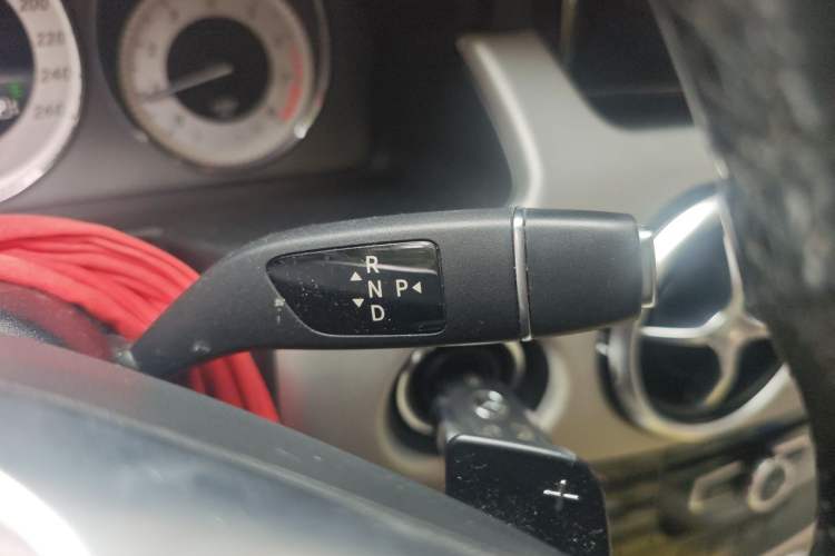 Used Mercedes-Benz GLK-Class 2015 GLK 260 4MATIC Dynamic Edition Ultimate Version Gear Lever
