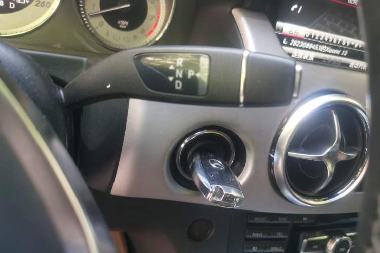 Used Mercedes-Benz GLK-Class 2015 GLK 300 4MATIC Fashion Edition Ultimate Version Gear Lever