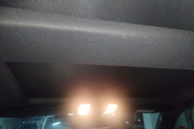Used Mercedes-Benz GLK-Class 2015 GLK 260 4MATIC Fashion Edition Ultimate Version Headliner