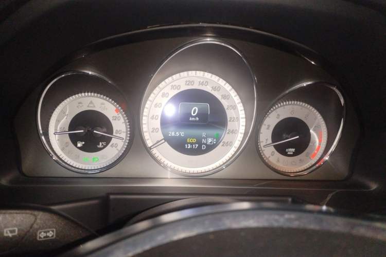 Used Mercedes-Benz GLK-Class 2015 GLK 260 4MATIC Fashion Edition Ultimate Version Instrument Cluster