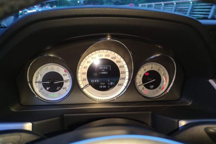 Used Mercedes-Benz GLK-Class 2015 GLK 260 4MATIC Dynamic Edition Ultimate Version Instrument Cluster