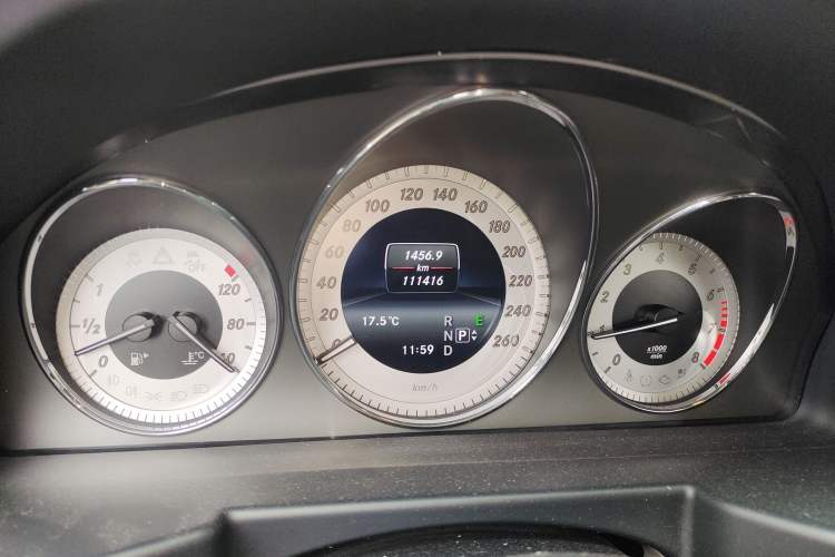 Used Mercedes-Benz GLK-Class 2015 GLK 260 4MATIC Dynamic Edition Ultimate Version Instrument Cluster