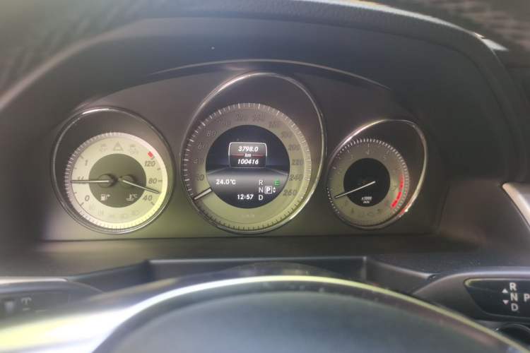 Used Mercedes-Benz GLK-Class 2015 GLK 300 4MATIC Fashion Edition Ultimate Version Instrument Cluster