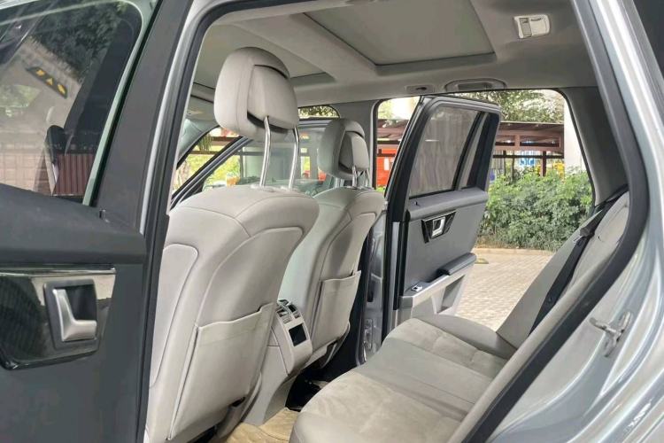 Used Mercedes-Benz GLK-Class 2015 GLK 260 4MATIC Fashion Edition Ultimate Version Interior 3