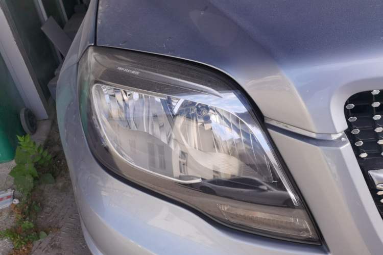 Used Mercedes-Benz GLK-Class 2015 GLK 260 4MATIC Dynamic Edition Ultimate Version Right Front Headlight