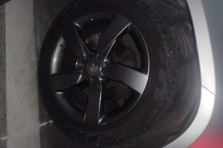 Used Mercedes-Benz GLK-Class 2015 GLK 260 4MATIC Fashion Edition Ultimate Version Right Front Wheel Hub