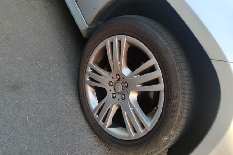 Used Mercedes-Benz GLK-Class 2015 GLK 260 4MATIC Dynamic Edition Ultimate Version Right Front Wheel Hub