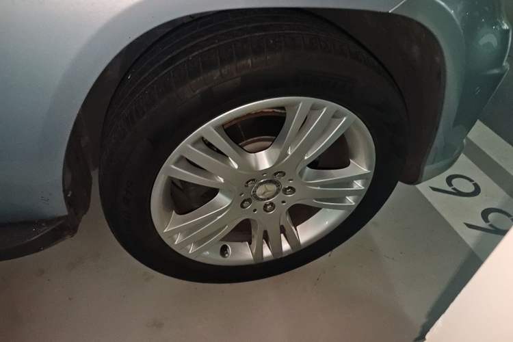 Used Mercedes-Benz GLK-Class 2015 GLK 260 4MATIC Dynamic Edition Ultimate Version Right Front Wheel Hub