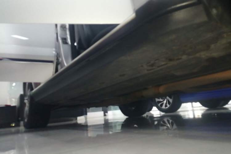 Used Mercedes-Benz GLK-Class 2015 GLK 300 4MATIC Fashion Edition Ultimate Version Right Side Sill
