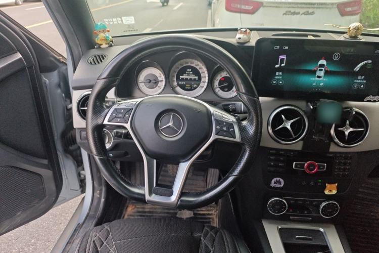 Used Mercedes-Benz GLK-Class 2015 GLK 260 4MATIC Dynamic Edition Ultimate Version Steering Wheel