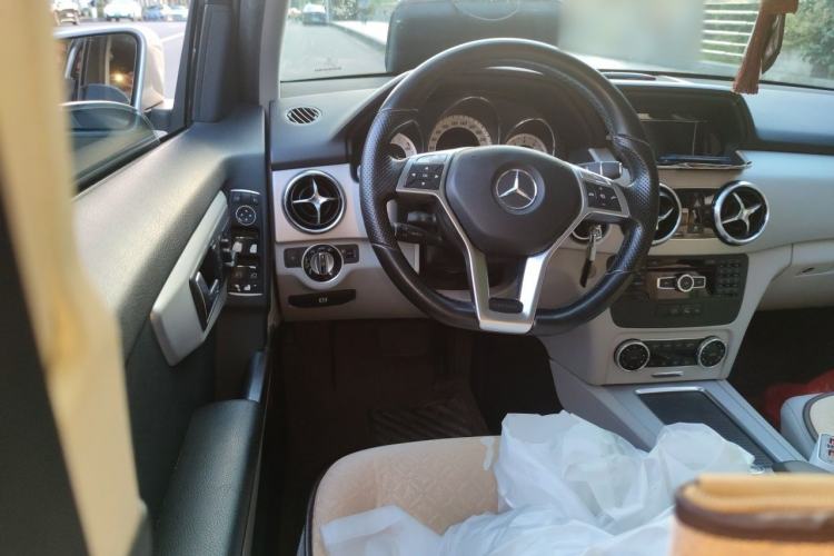 Used Mercedes-Benz GLK-Class 2015 GLK 260 4MATIC Dynamic Edition Ultimate Version Steering Wheel