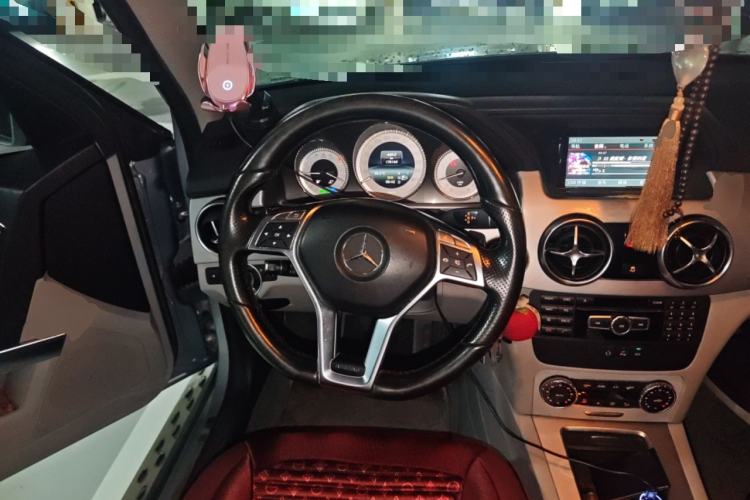 Used Mercedes-Benz GLK-Class 2015 GLK 260 4MATIC Dynamic Edition Ultimate Version Steering Wheel
