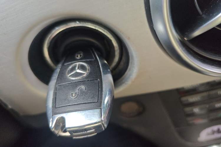 Used Mercedes-Benz GLK-Class 2015 GLK 260 4MATIC Dynamic Edition Ultimate Version Vehicle Key