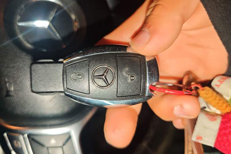 Used Mercedes-Benz GLK-Class 2015 GLK 260 4MATIC Dynamic Edition Ultimate Version Vehicle Key