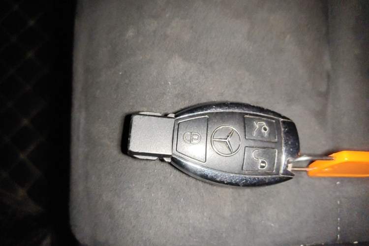 Used Mercedes-Benz GLK-Class 2015 GLK 300 4MATIC Fashion Edition Ultimate Version Vehicle Key