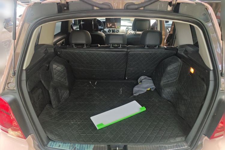 Used Mercedes-Benz GLK-Class 2015 GLK 300 4MATIC Fashion Edition Ultimate Version Trunk
