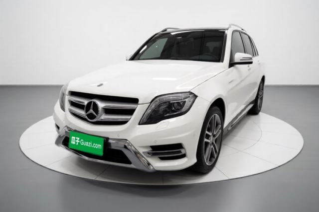 Ojetý Mercedes-Benz GLK-Class 2015 GLK 260 4MATIC Fashion Edition Ultimate Version