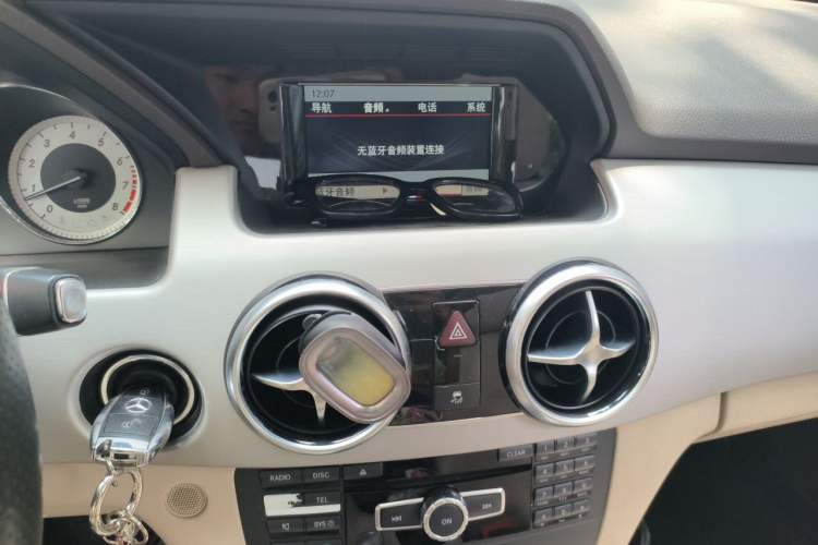 Used Mercedes-Benz GLK-Class 2015 GLK 260 4MATIC Dynamic Edition Ultimate Version Audio And AC Panel