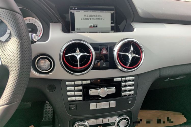 Used Mercedes-Benz GLK-Class 2015 GLK 300 4MATIC Fashion Edition Ultimate Version Audio And AC Panel
