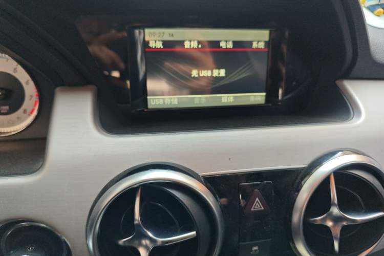 Used Mercedes-Benz GLK-Class 2015 GLK 260 4MATIC Dynamic Edition Ultimate Version Audio And AC Panel