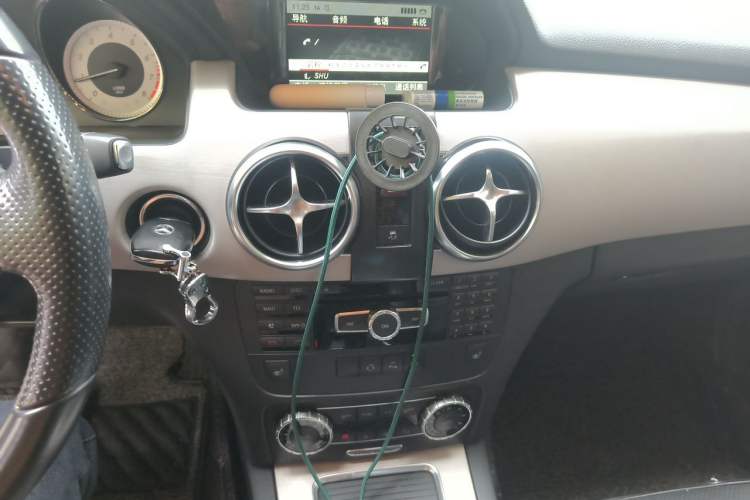 Used Mercedes-Benz GLK-Class 2015 GLK 260 4MATIC Fashion Edition Ultimate Version Audio And AC Panel