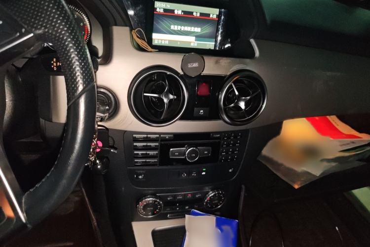 Used Mercedes-Benz GLK-Class 2015 GLK 260 4MATIC Fashion Edition Ultimate Version Audio And AC Panel
