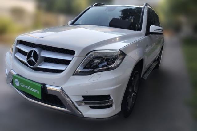 Ojetý Mercedes-Benz GLK-Class 2015 GLK 300 4MATIC Fashion Edition Ultimate Version