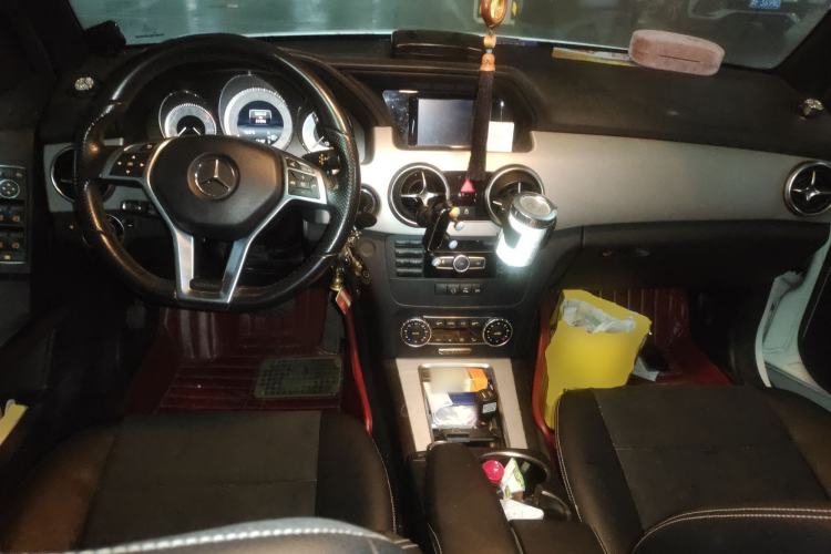 Used Mercedes-Benz GLK-Class 2015 GLK 260 4MATIC Dynamic Edition Ultimate Version Center Console