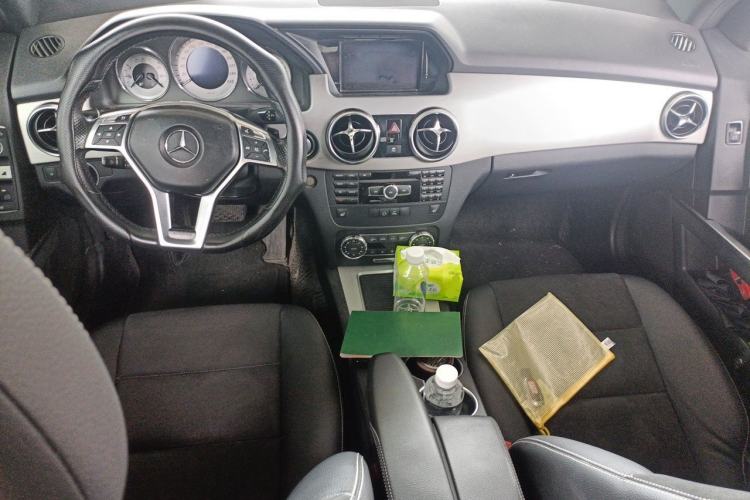 Used Mercedes-Benz GLK-Class 2015 GLK 300 4MATIC Fashion Edition Ultimate Version Center Console