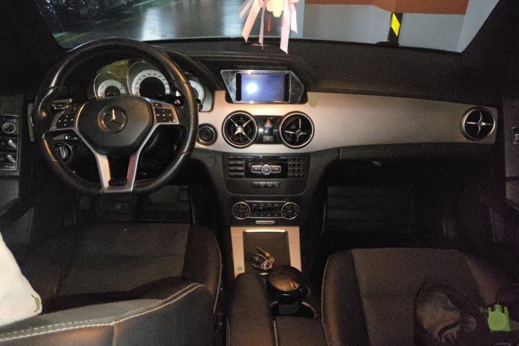 Used Mercedes-Benz GLK-Class 2015 GLK 260 4MATIC Dynamic Edition Ultimate Version Center Console