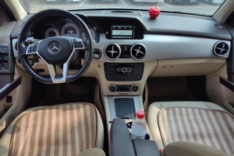 Used Mercedes-Benz GLK-Class 2015 GLK 260 4MATIC Fashion Edition Ultimate Version Center Console