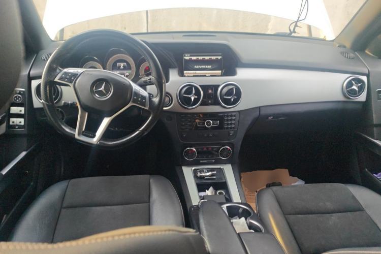 Used Mercedes-Benz GLK-Class 2015 GLK 300 4MATIC Fashion Edition Ultimate Version Center Console