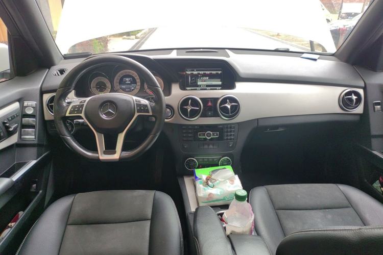 Used Mercedes-Benz GLK-Class 2015 GLK 300 4MATIC Fashion Edition Ultimate Version Center Console