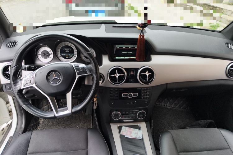 Used Mercedes-Benz GLK-Class 2015 GLK 260 4MATIC Fashion Edition Ultimate Version Center Console