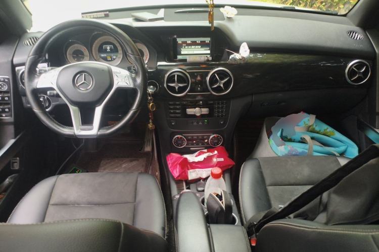 Used Mercedes-Benz GLK-Class 2015 GLK 260 4MATIC Fashion Edition Ultimate Version Center Console