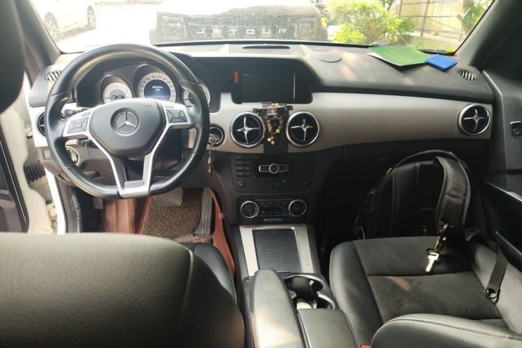 Used Mercedes-Benz GLK-Class 2015 GLK 260 4MATIC Fashion Edition Ultimate Version Center Console