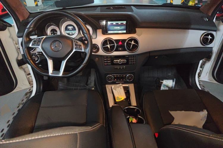 Used Mercedes-Benz GLK-Class 2015 GLK 260 4MATIC Dynamic Edition Ultimate Version Center Console