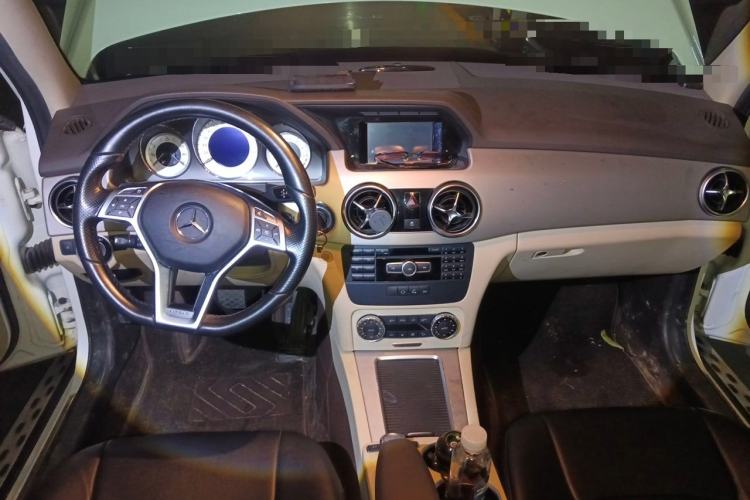 Used Mercedes-Benz GLK-Class 2015 GLK 260 4MATIC Dynamic Edition Ultimate Version Center Console