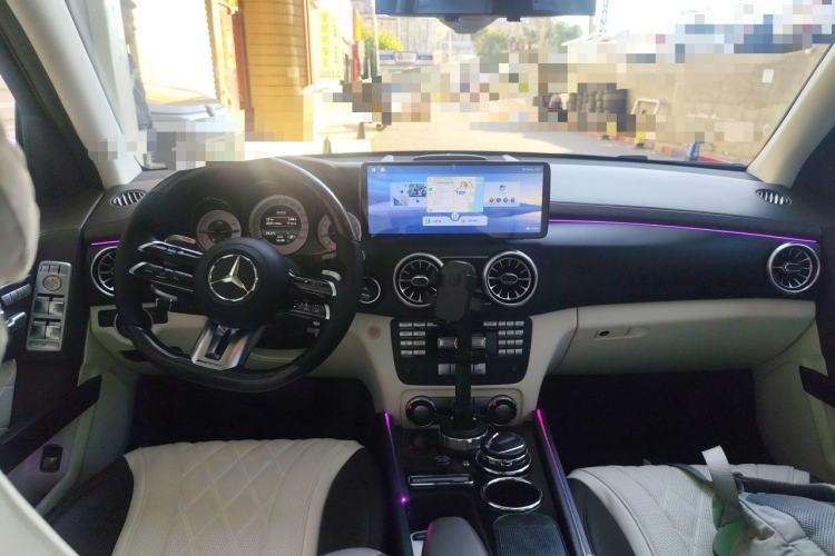 Used Mercedes-Benz GLK-Class 2015 GLK 260 4MATIC Fashion Edition Ultimate Version Center Console