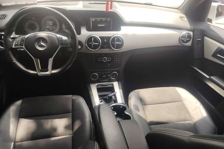 Used Mercedes-Benz GLK-Class 2015 GLK 260 4MATIC Dynamic Edition Ultimate Version Center Console