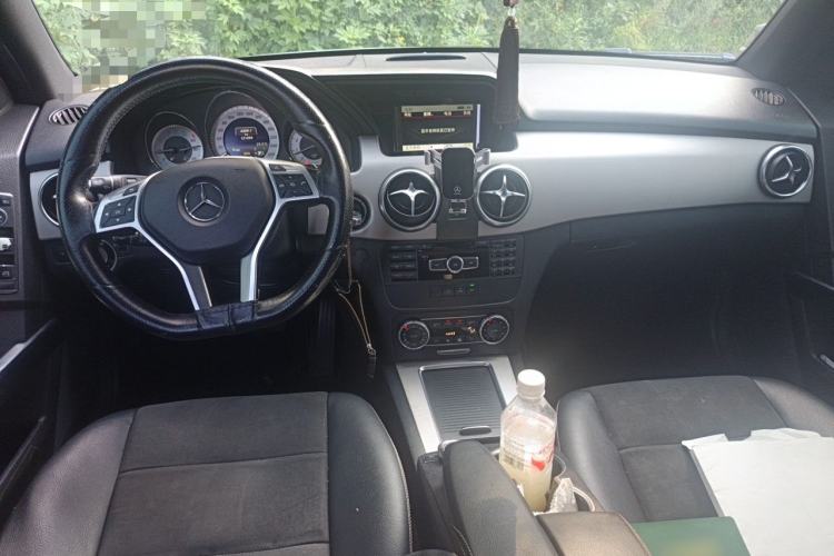 Used Mercedes-Benz GLK-Class 2015 GLK 260 4MATIC Dynamic Edition Ultimate Version Center Console
