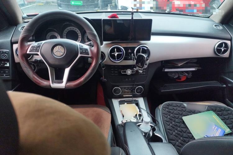 Used Mercedes-Benz GLK-Class 2015 GLK 260 4MATIC Dynamic Edition Ultimate Version Center Console