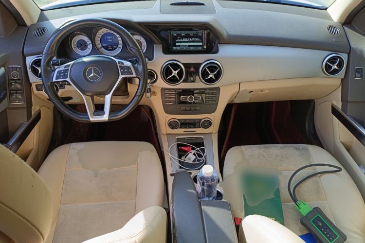 Used Mercedes-Benz GLK-Class 2015 GLK 260 4MATIC Dynamic Edition Ultimate Version Center Console