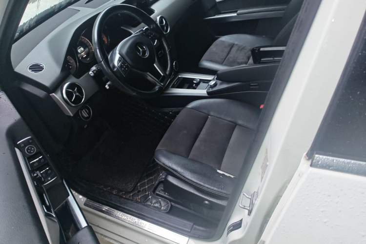 Used Mercedes-Benz GLK-Class 2015 GLK 260 4MATIC Dynamic Edition Ultimate Version Driver Seat